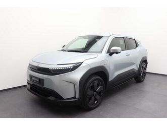 toyota urban cruiser premium awd: réserver un essai sur route !