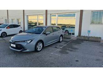 corolla touring sports 1.8 hybrid business