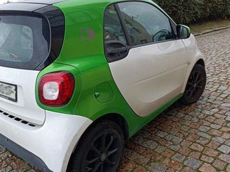 smart fortwo coupé dezembro/17