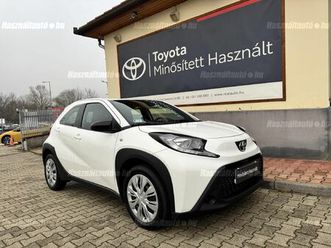 x 1.0 vvt-i comfort business cvt