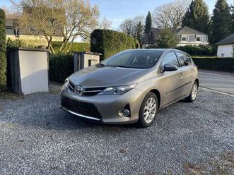 auris 1.6i lounge 1er propriétaire