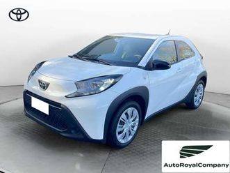 aygo x 1.0 vvt-i 72 cv 5 porte active km0