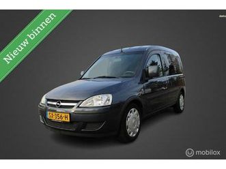 opel combo tour rolstoelauto 1.4-16v enjoy