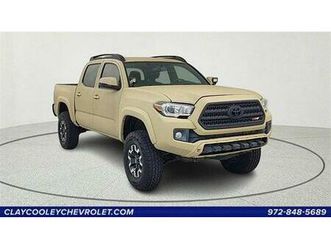 used 2017 toyota tacoma trd off road