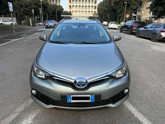 auris touring sports 1.8h business cvt my18