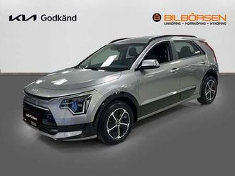 kia niro hybrid action