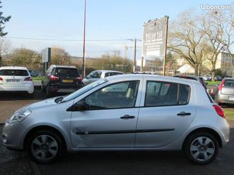 renault clio iii 1.2 16v 75ch authentique 128000 km