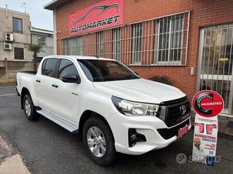toyota hilux 2.4 d-4d a/t 4wd 4 porte double cab l