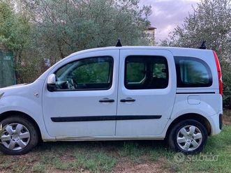 renault new kangoo benzina e gpl