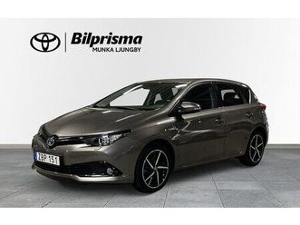 toyota auris hybrid intense edition vinterhjul 1 ägare