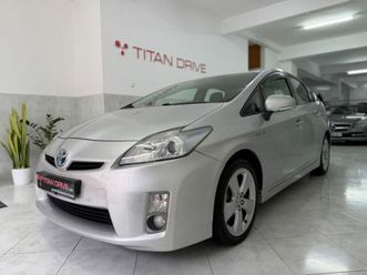 toyota prius 1.8 premium