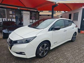 nissan leaf n-connecta two tone