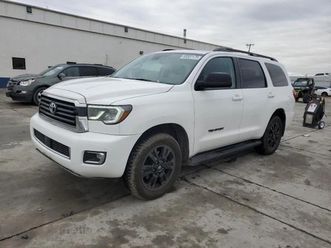 TOYOTA SEQUOIA sr5