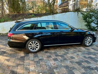 mercedes-benz 250t in schwarz/beige!!