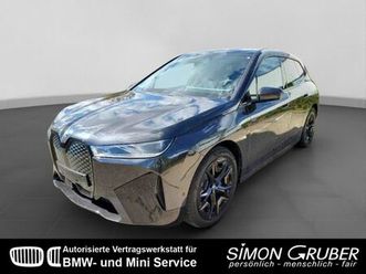 bmw ix xdrive50 sport sky lounge laserlicht hud h&k