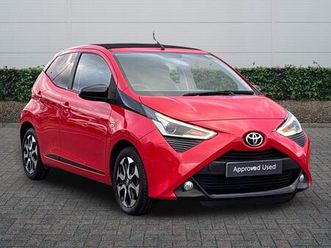 toyota aygo x-trend hatchback's 1.0 vvt-i x-trend euro 6 5dr