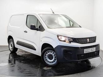 1.5 bluehdi 1000 professional premium + standard p