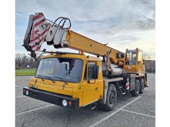 tatra t815 ad28 autojeřáb tp stroj
