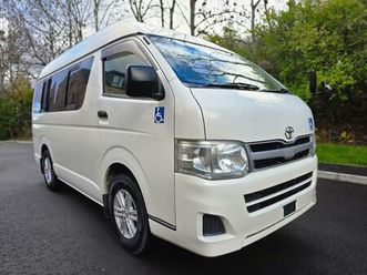 toyota hiace 2013 9 seater mpv petrol automatic
