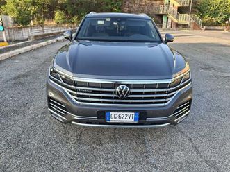 volkswagen tuareg 3.0 v6 tsi ibrida