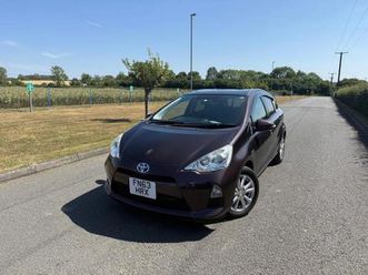 2014 toyota aqua hatchback hybrid electric automatic