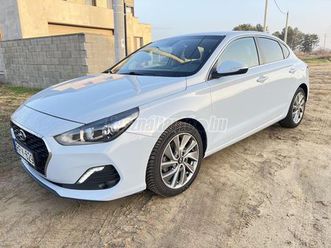 hyundai i30 fastback 1.4 t-gdi comfort launch edition dct
