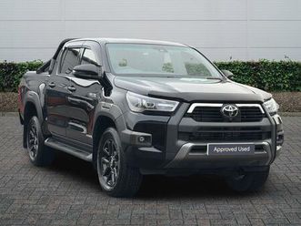 toyota hilux invincible x pickup's 2.8 d-4d-h invincible x auto 4wd euro 6 4dr