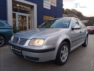 volkswagen bora comfort 1.4 16v slo 2.lastnik samo 137.000 km