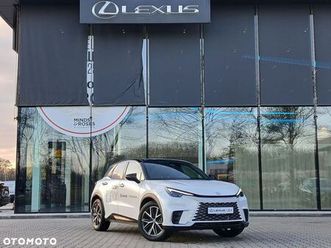 lexus lbx 1.5 hybrid emotion