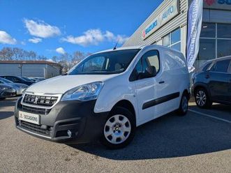 standard 1.6 bluehdi 100ch premium pack