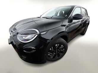 fiat 600 mhev at led nav acc kam keyl klimaaut 107...