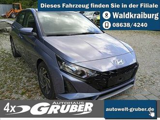 hyundai i20 100ps trend + navigation+alu+kamera 