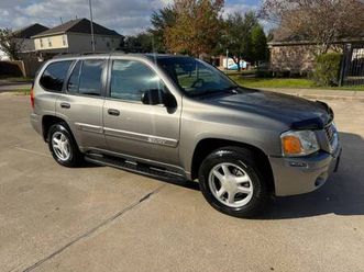 one owner 2005 gmc envoy sle garage kept