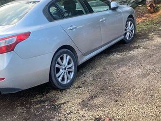 vend renault latitude