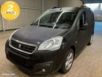 peugeot partner 1.6 blue-hdi active 100ch- boite automatique 6 vitesses - v.neuf 26.762e - gtie 12+ - satisfait/remboursée 15j - régulateur - radar - carplay+an