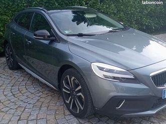 volvo v40 cross country t3 152ch signature edition geartronic