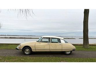 1973 citroen ds 21 5 speed pallas. 18 yr 1 owner.