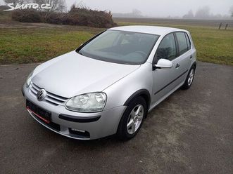 volkswagen golf 1.6i klima+alu+serviska