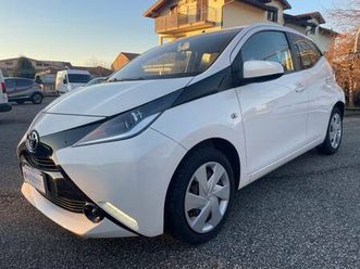 aygo 2ª serie aygo 1.0 vvt-i 69 cv 5 porte x-play