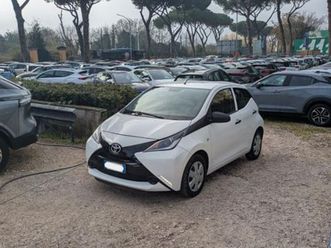 aygo 2ª serie aygo 1.0 vvt-i 69 cv 5 porte x-play