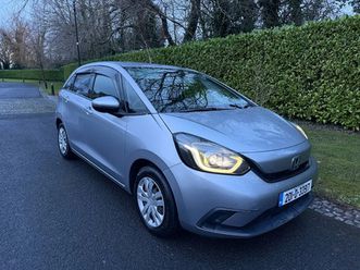 honda fit 1.5 petrol hybrid - immaculate condition