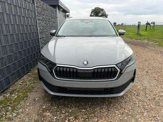 combi 2.0 tdi dsg app shz ahk cam 110 kw (150 p...