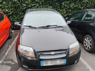 chevrolet en bon état, fiable et économique idéal pour les trajets quotidiens