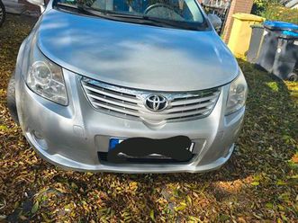 toyota avensis kombi