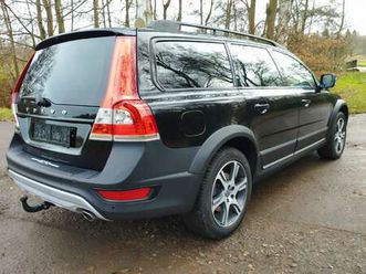 xc70 d5 awd geartronic linje svart
