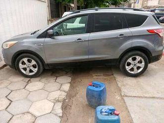 ford escape 1.6 automatique essence climatisé - colobane | expat-dakar