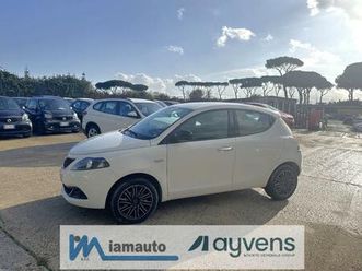 lancia ypsilon hybrid gold firefly 1.0cc 70cv android/carplay