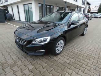 volvo s60 d3 momentum 2,0 d navi schwarz met.