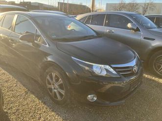 toyota avensis kombi executiv bi-xeno nav shzg pdc pano
