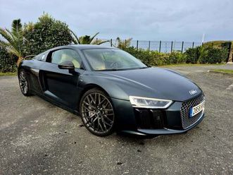 r8 5.2 fsi v10 plus quattro s tronic